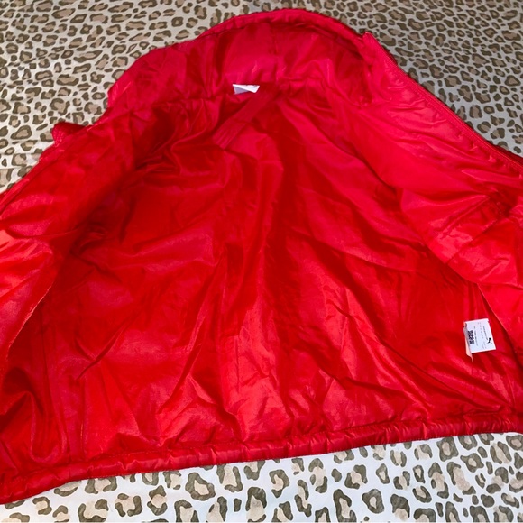 Puma cropped womens hooded bomber puffer winter jacket S RED RARE - Picture 3 of 5